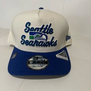NWT New Era Seattle Seahawks Cream and Blue Snapback Hat